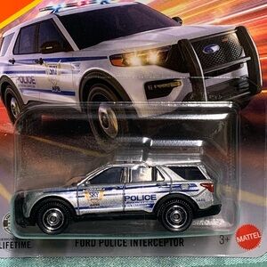 Matchbox Ford Police Interceptor Explorer-Silver